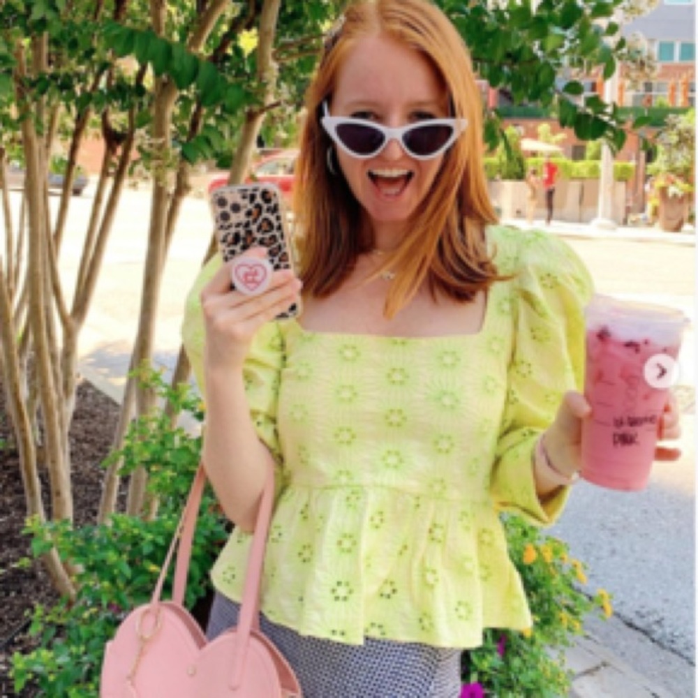 Zara Eyelet Embroidered Puff Sleeve Top size XS